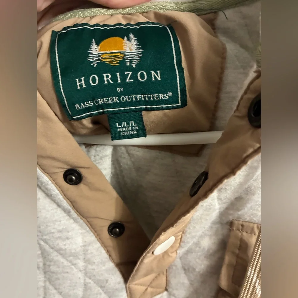 Quilted Crewneck Hoodie Sweatshirt in Cream with Tan Pocket